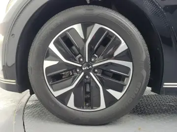 2022 Kia EV6 с пробегом 79 844 км