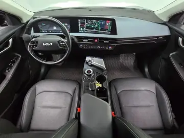 2022 Kia EV6 с пробегом 76 882 км