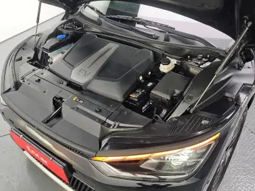 2022 Kia EV6 с пробегом 79 844 км