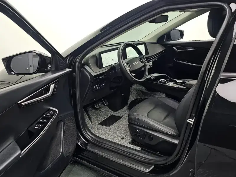 2022 Kia EV6 с пробегом 79 844 км