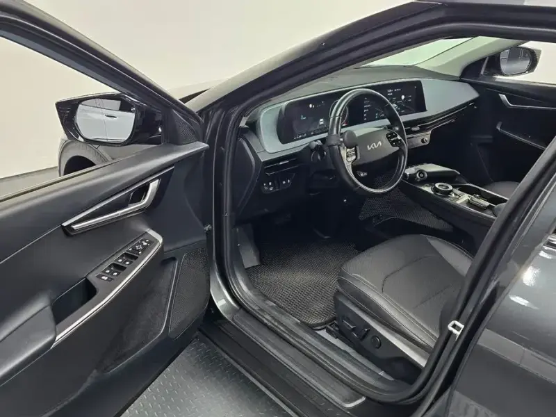 2022 Kia EV6 с пробегом 76 882 км