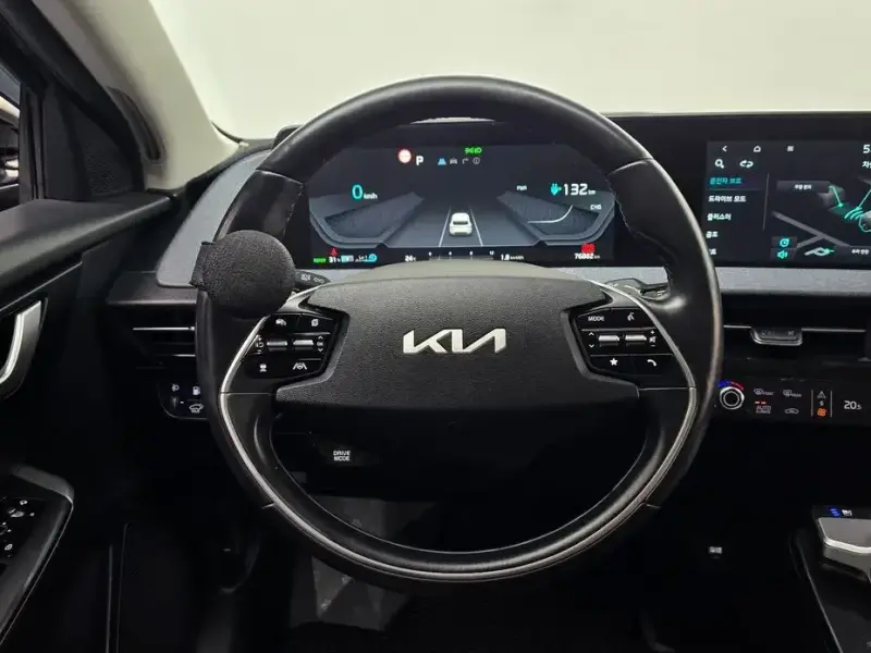 2022 Kia EV6 с пробегом 76 882 км