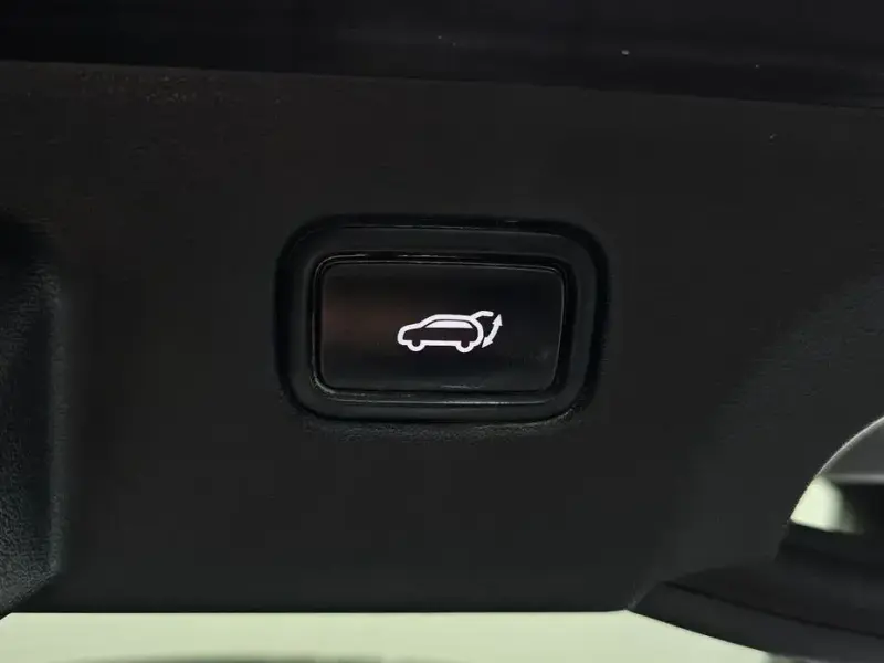2022 Kia EV6 с пробегом 79 844 км