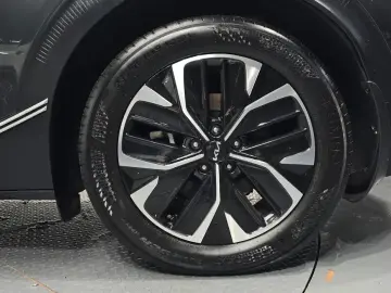 2022 Kia EV6 с пробегом 76 882 км