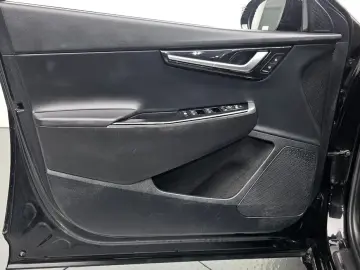 2022 Kia EV6 с пробегом 79 844 км