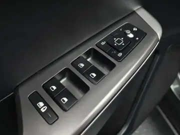 2022 Kia EV6 с пробегом 76 882 км
