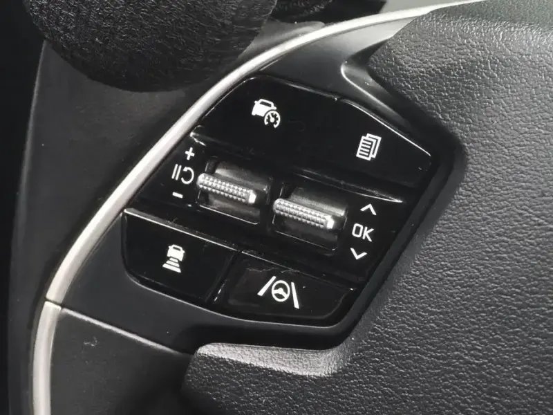 2022 Kia EV6 с пробегом 76 882 км