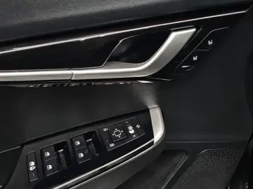 2022 Kia EV6 с пробегом 79 844 км