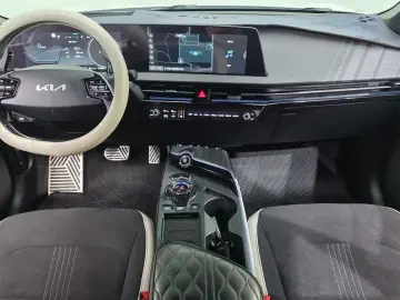 2023 Kia EV6 с пробегом 98 651 км