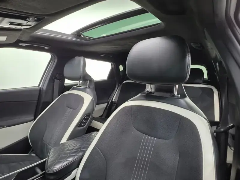 2023 Kia EV6 с пробегом 98 651 км