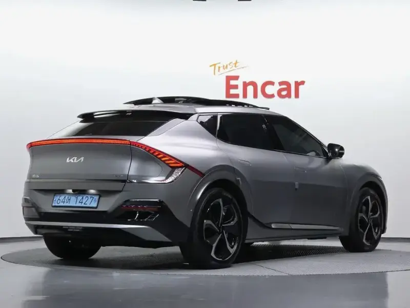 2024 Kia EV6 с пробегом 45 412 км