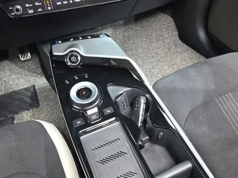 2024 Kia EV6 с пробегом 45 412 км