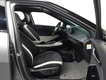 2024 Kia EV6 с пробегом 45 412 км