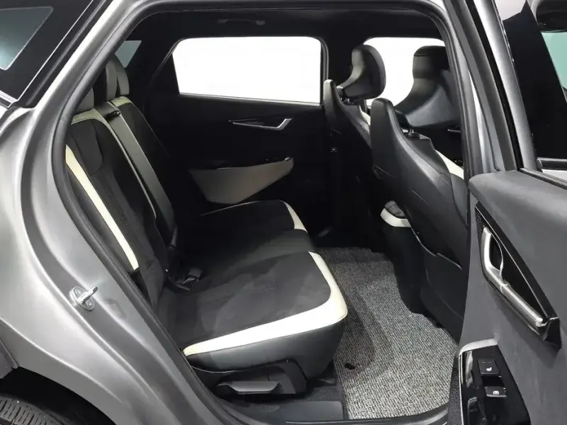 2024 Kia EV6 с пробегом 45 412 км