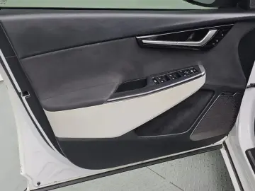 2023 Kia EV6 с пробегом 98 651 км