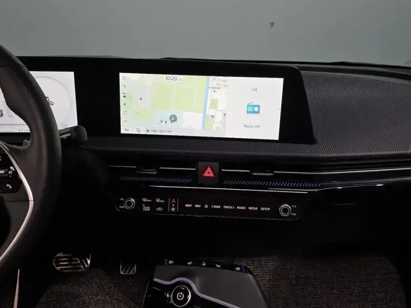 2024 Kia EV6 с пробегом 45 412 км