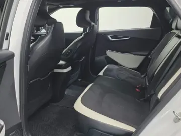 2023 Kia EV6 с пробегом 98 651 км