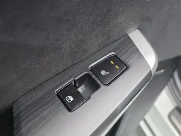 2023 Kia EV6 с пробегом 98 651 км