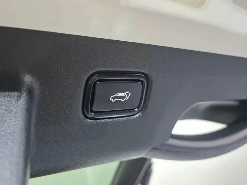 2023 Kia EV6 с пробегом 98 651 км