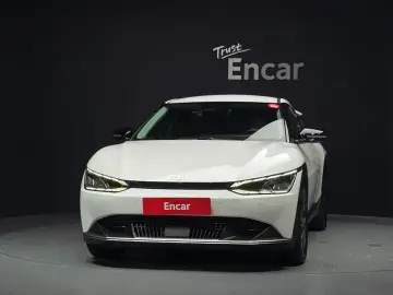 2022 Kia EV6 с пробегом 66 912 км