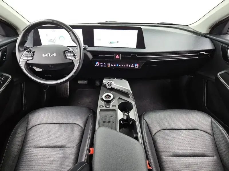2022 Kia EV6 с пробегом 66 912 км