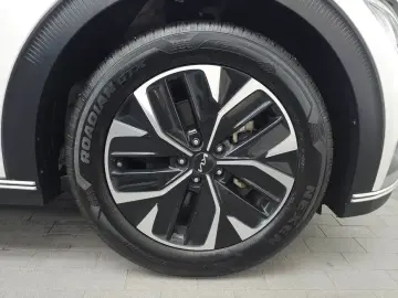 2022 Kia EV6 с пробегом 66 912 км