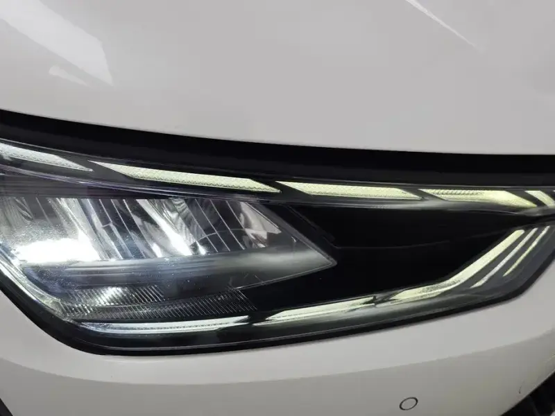 2022 Kia EV6 с пробегом 66 912 км