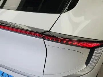 2022 Kia EV6 с пробегом 66 912 км