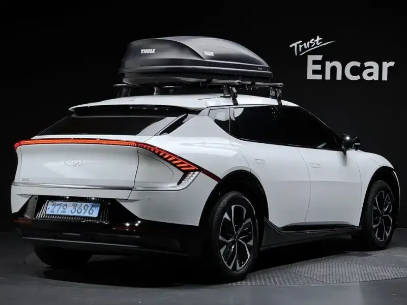 2023 Kia EV6 с пробегом 77 909 км