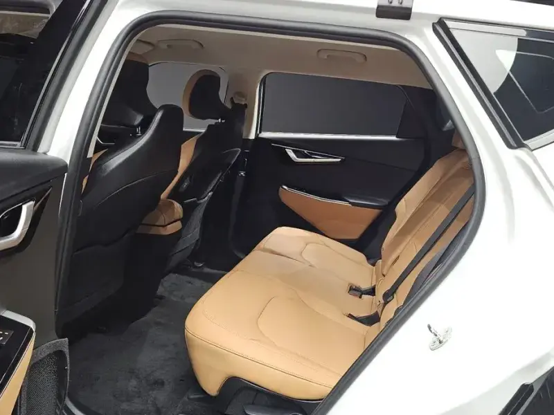 2023 Kia EV6 с пробегом 77 909 км