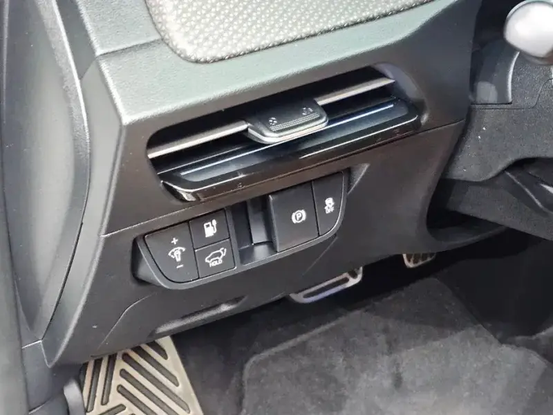 2023 Kia EV6 с пробегом 77 909 км