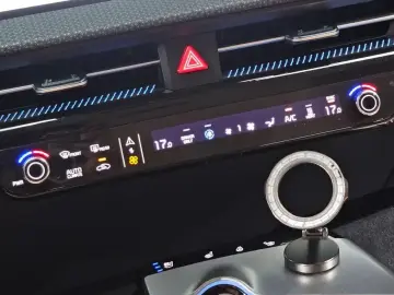 2023 Kia EV6 с пробегом 77 909 км