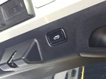 2023 Kia EV6 с пробегом 77 909 км