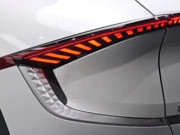 2023 Kia EV6 с пробегом 77 909 км