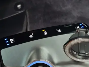 2023 Kia EV6 с пробегом 77 909 км