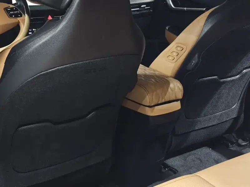 2023 Kia EV6 с пробегом 77 909 км