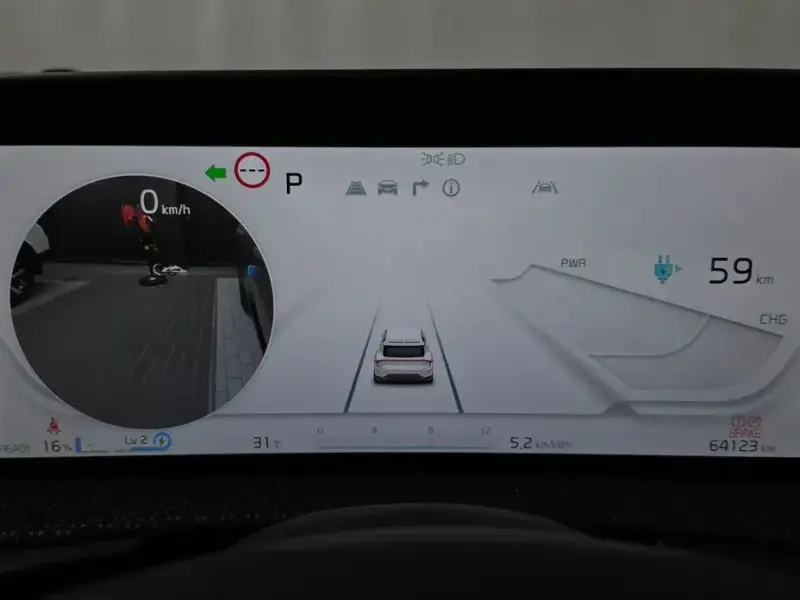 2022 Kia EV6 с пробегом 64 123 км