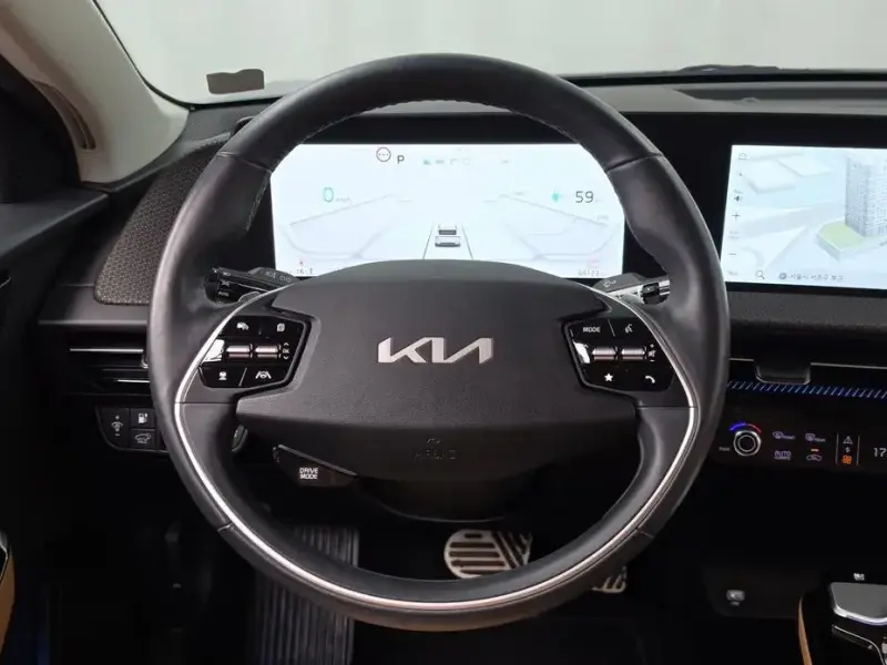 2022 Kia EV6 с пробегом 64 123 км