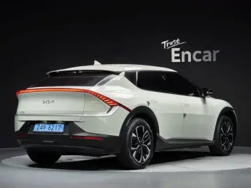 2023 Kia EV6 с пробегом 8 407 км