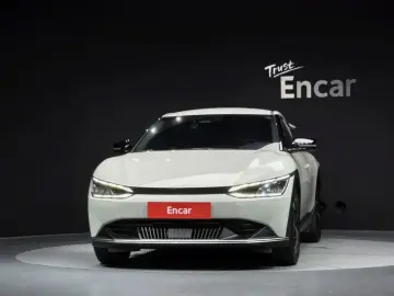 2023 Kia EV6 с пробегом 8 407 км