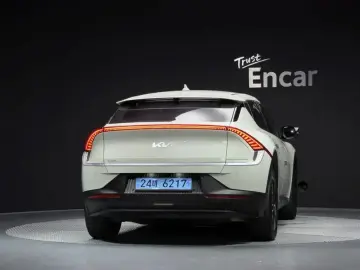 2023 Kia EV6 с пробегом 8 407 км