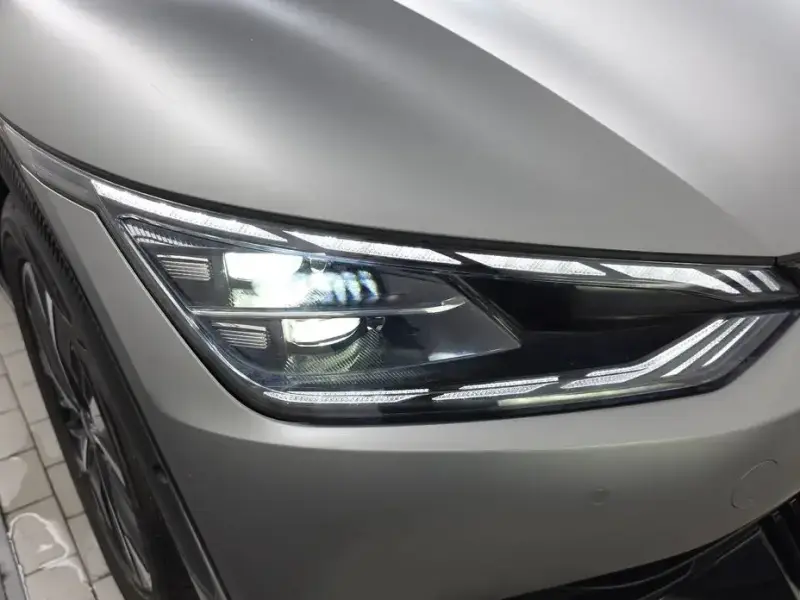 2022 Kia EV6 с пробегом 64 123 км