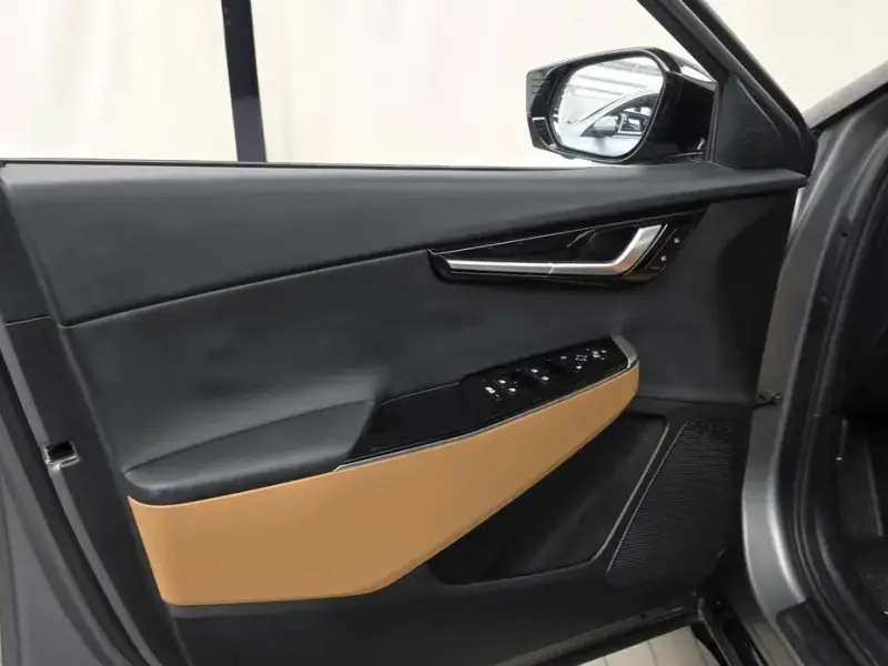 2022 Kia EV6 с пробегом 64 123 км
