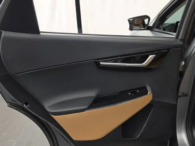 2022 Kia EV6 с пробегом 64 123 км