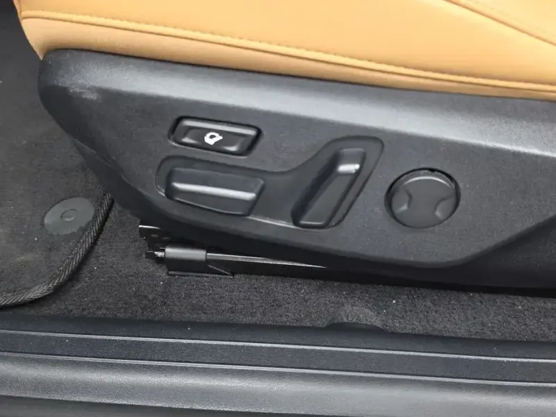 2022 Kia EV6 с пробегом 64 123 км