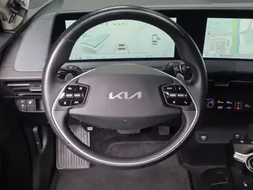 2023 Kia EV6 с пробегом 8 407 км