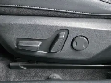 2023 Kia EV6 с пробегом 8 407 км