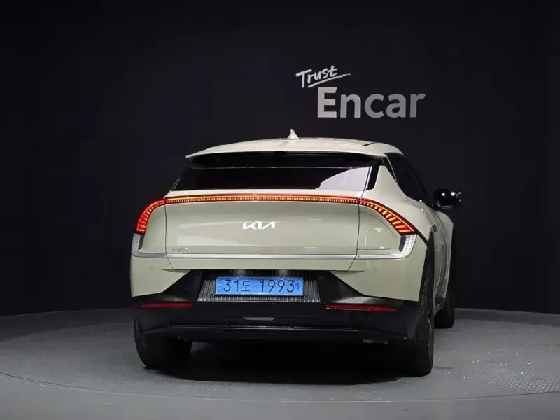 2023 Kia EV6 с пробегом 24 304 км