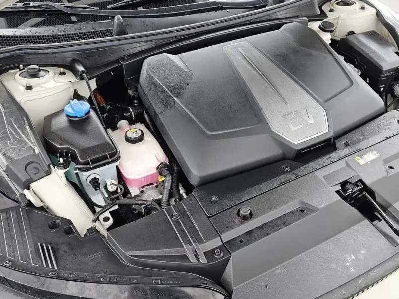 2023 Kia EV6 с пробегом 24 304 км