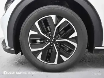 2023 Kia EV6 с пробегом 43 660 км